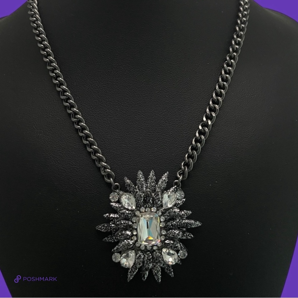💖 Amrita Singh Crystal Statement Necklace 💖